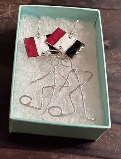 enamelled flag with silver cloisonné and rhodium plated copper figure, St Kilda football club, AFL