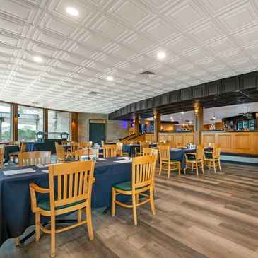 Dining at Fox Bar & Grill
