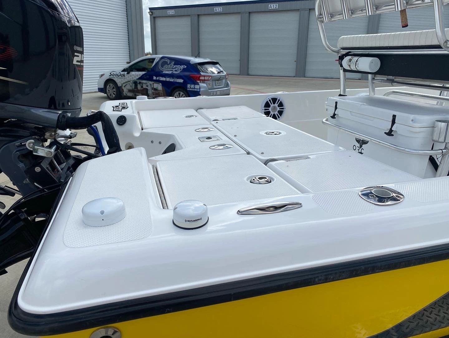 Bay boat