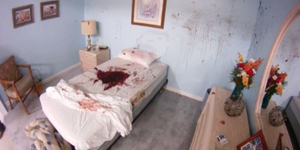 Undiscorvered death clean-up cleaning
Trauma injury cleaning
blood and body fluid clean-up cleaning