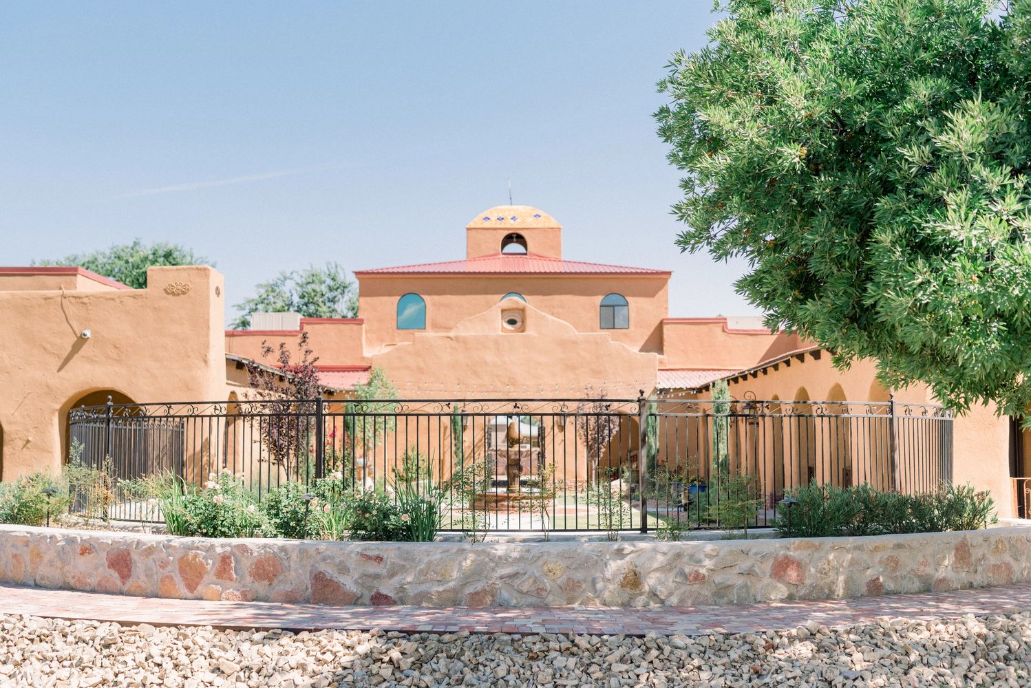 Courtyard wedding venue in Las Cruces and Mesilla Area.