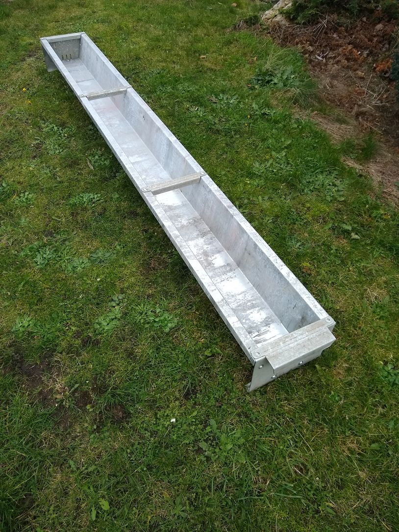 A.A Simpson sheep feeder 4, 6, 8 and 10ft. Feed Trough