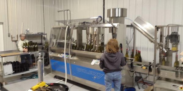 The fully automated Costral bottling unit in operation.