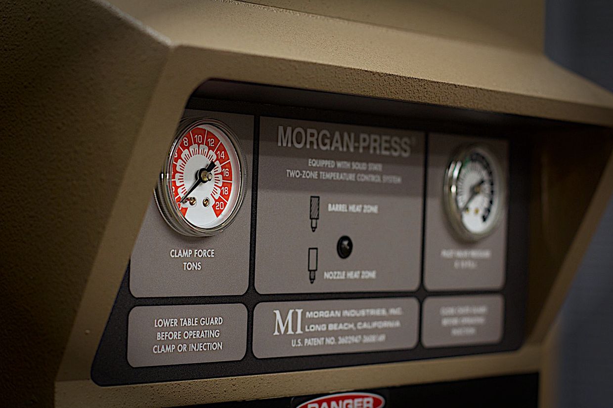 The Morgan-Press is an injection molder designed for manufacturing of thermoplastic parts