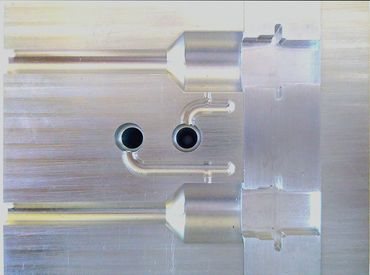 We produce various types of connector over-molding designs, with custom cable diameters.
