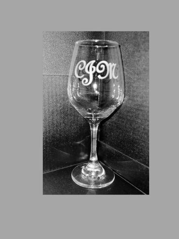 Customizable Wine Glass
$10.00
