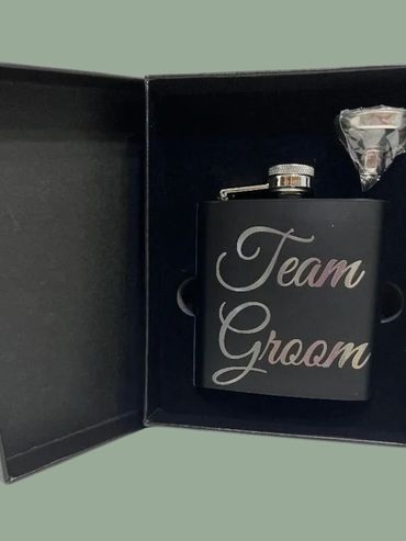 Customizable Black Hip Flask with Custom Label Gift Box
$20.00