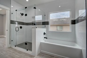Bright and airy bathroom