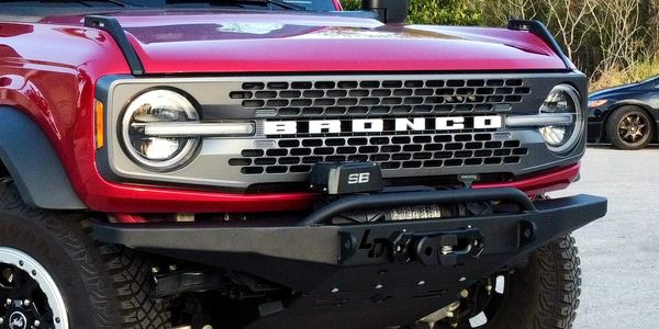 Lifestyle Off Road 2021 Ford Bronco bumper