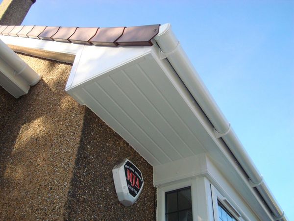 uPVC Soffit, fascia and guttering replacements & installation.