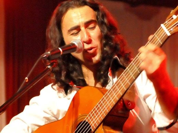 Carlos Martinez - Guitariste Chanteur Compositeur
