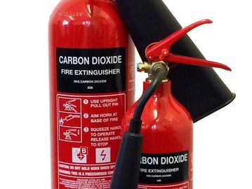 CO2 FIRE EXTINGUISHER RED 2KG 5KG NOTTINGHAM DERBY LEICESTER LINCOLN NEWARK MANSFIELD LOUGHBOROUGH