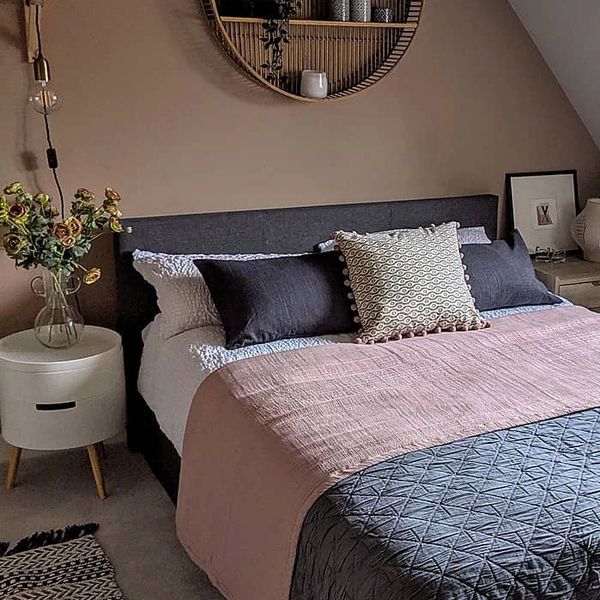 Cosy guest bedroom interior design