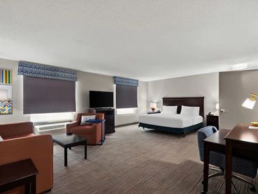 King Studio Suite
Dedicated to Elevating the Standards of Hospitality.