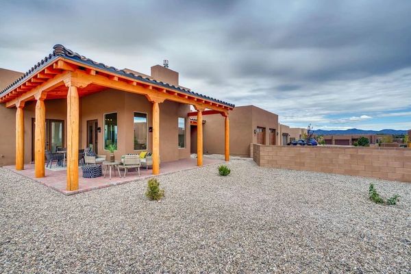 Residential and commercial construction and home maintenance contractors in Santa Fe