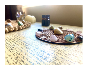 Crystal grids for healing and oils for therapy