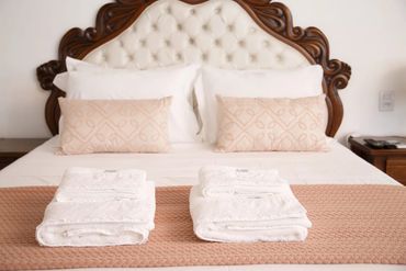 Quarto com banheira de hidromassagem