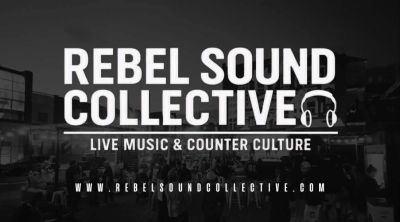 Logo de Rebel Sound Collective avec un casque audio.