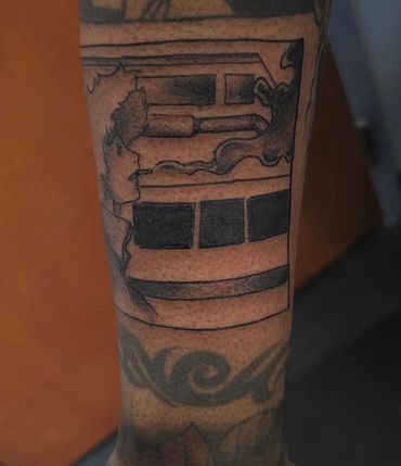 <img source='pic.gif' alt='anime tattoo ' />.