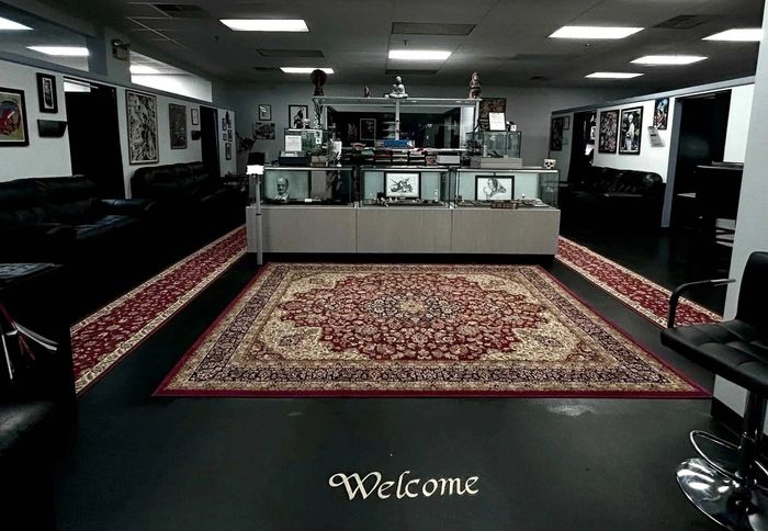 highest rated tattoo shop in salem nh is Mayhem Tattoo