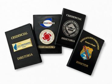 Quarteto de carteiras de sindicalistas.