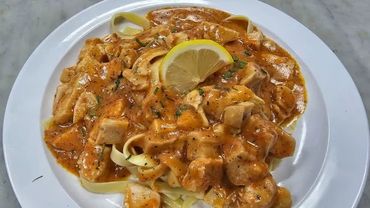 pasta, red sauce, white sauce, pink sauce
