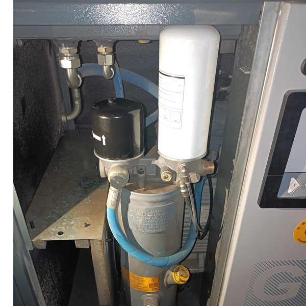 Rotary screw compressor service