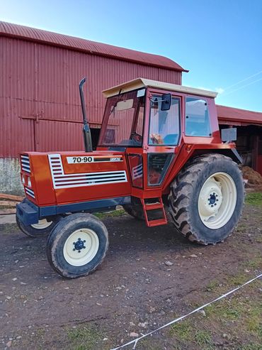 Resprayed Fiat 80-90 with Fritzmeier cab