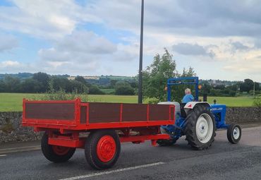 Restored traditional trailer with a Ford 4000
