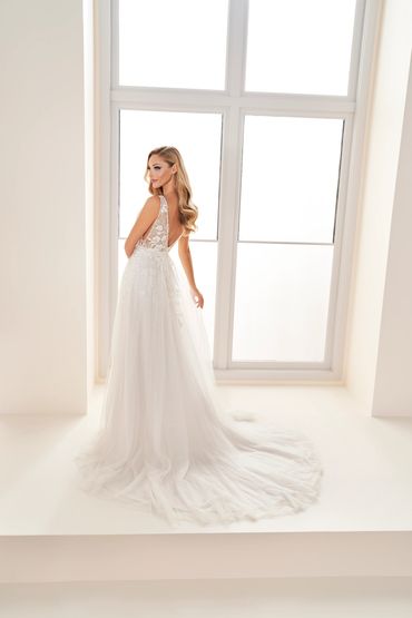 E505, Enchanting by Mon Cheri, A-Line, lace, sequin, tulle, wedding dress, Cambridge Ontario