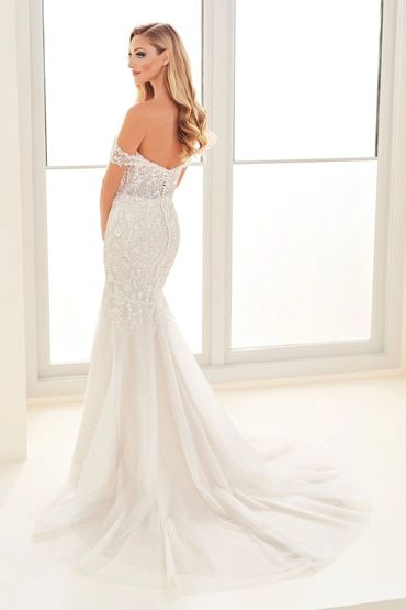 E504, Enchanting by Mon Cheri, mermaid, beaded, sweetheart, wedding dress, Cambridge Ontario
