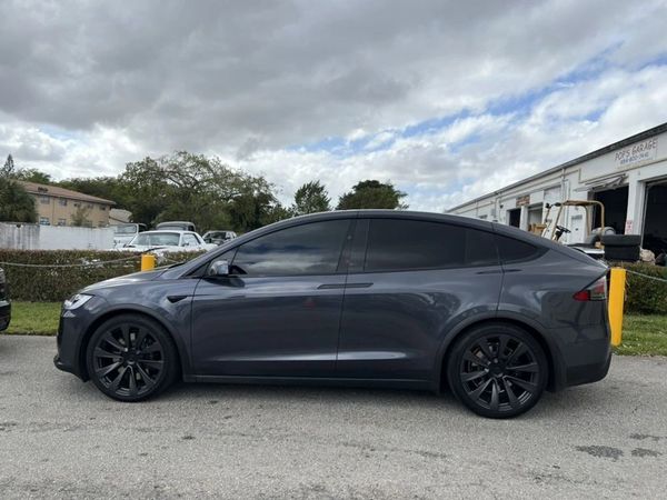 Ceramic window tint 30/15 on 2025 Tesla Model Y reduce heat and block harmful Uv rays