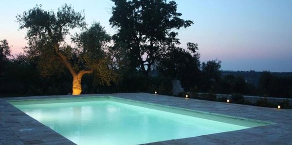 Puglia holiday villas trullo pool