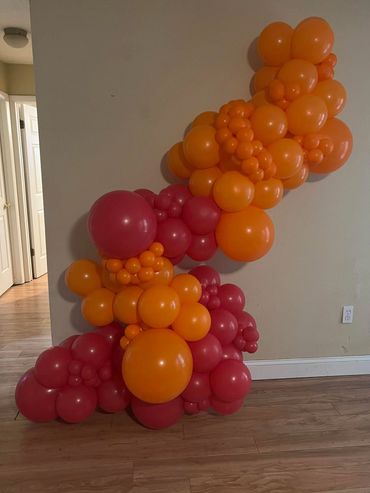 organic balloon garland