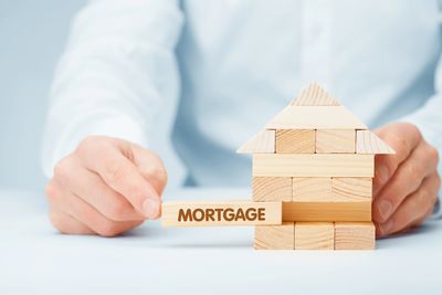 Estoppel request; mortgages