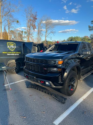 mobile auto glass replacement