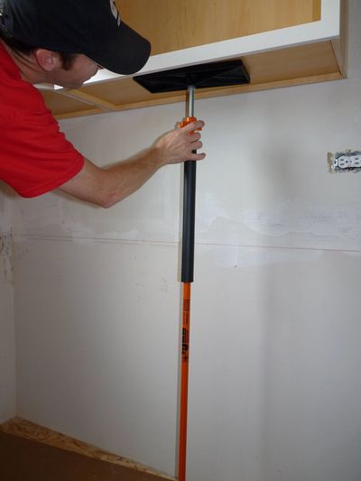 T-JAK® Kitchen Cabinet Jack allows one person install Kitchen cabinets hang cabinets alone