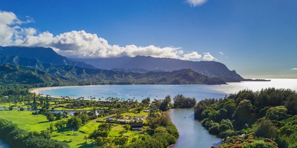 Iconic Hanalei Bay is just minutes away. You can walk through magical gardens or drive 5 min to surf