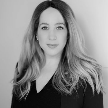 Professional headshot of Liz Yale Marsh: Lead Producer