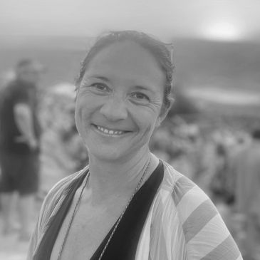 Professional headshot of Deanna Sanders: Paddle Boat Guide