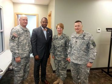 Dr. Sewell welcome Major General Smith to the university for ROTC briefing.