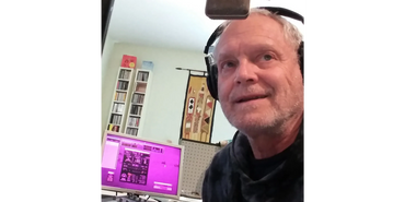 Paul Dobbe in studio.