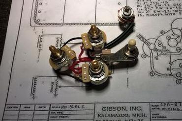 Post '67 Gibson Flying V guitar wiring harness upgrade CTS550k pots Switchcraft toggle switch