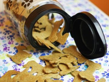 Natural Pet treats. Assorted flavors.