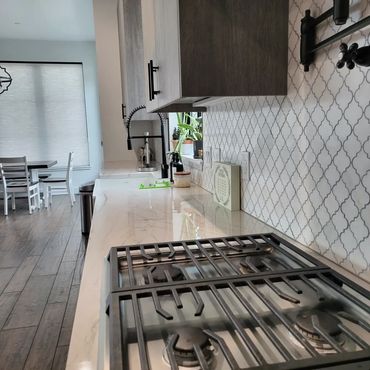 KITCHEN BACKSPLASH WITH POT FILLER