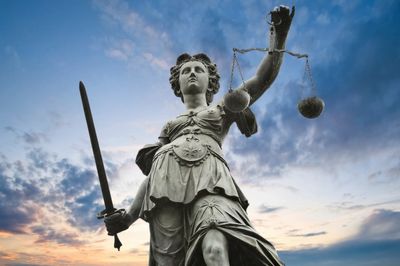 Lady Justice WeServe&File Process Server Bracebridge Court Filing Document Retrieval Search & Locate