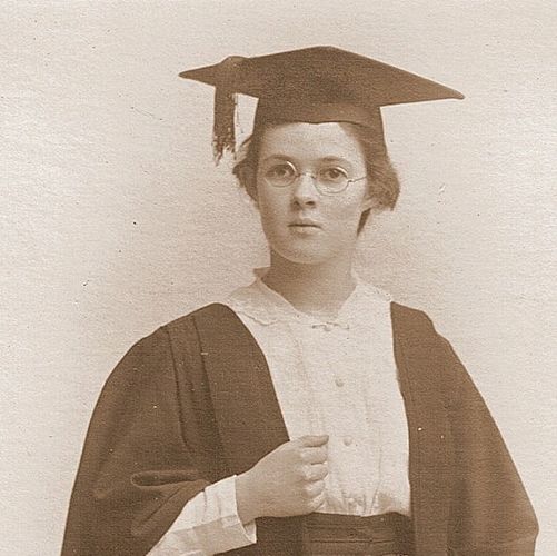 Professional Genealogist, Genealogists, Family Historian, Family Tree