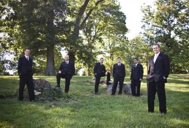 Groomsmen best man groom cincinnati wedding photography