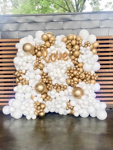 wedding shower balloons, wedding balloons, wedding backdrop decor, backdrop balloons memphis