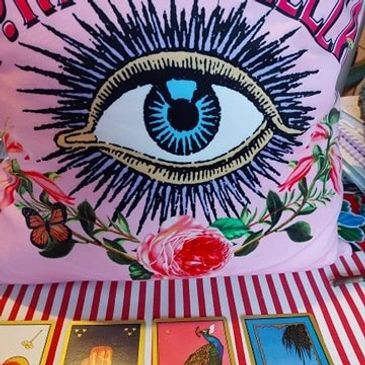 Sonia Sarkali Psychic Tarot readings. Clairvoyance. Brighton. Third Eye.
